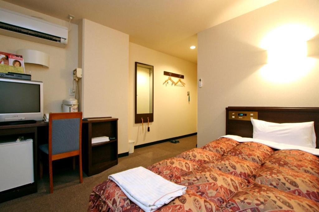Urban Hotel Kokubu Кирисима Номер фото